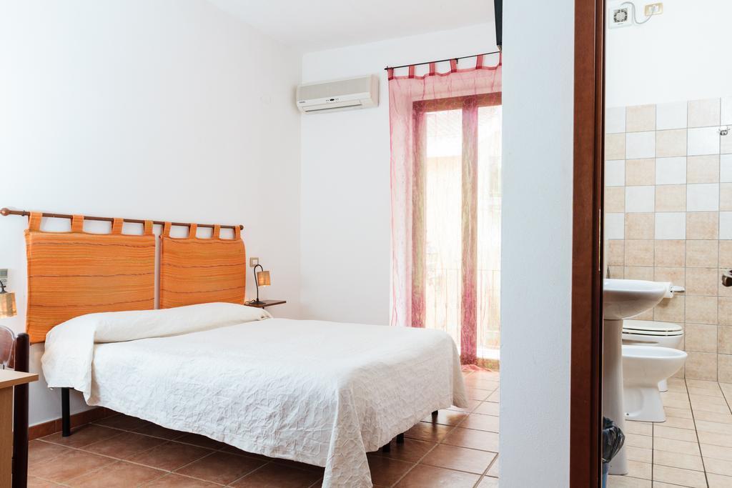 פורטו טורס La Mezzanella Guesthouse חדר תמונה